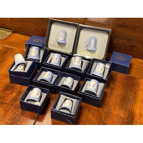 208 - Selection of Boxed Wedgwood Kings & Queen Thimbles in Blue Jasperware with White Relief including He... 