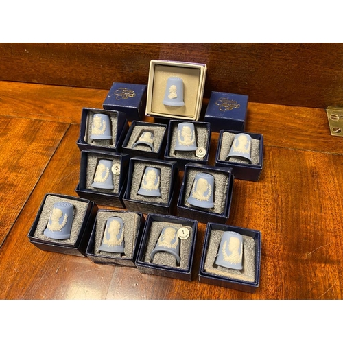 209 - Selection of Boxed Wedgwood Kings & Queen Thimbles in Blue Jasperware with White Relief including Wi... 