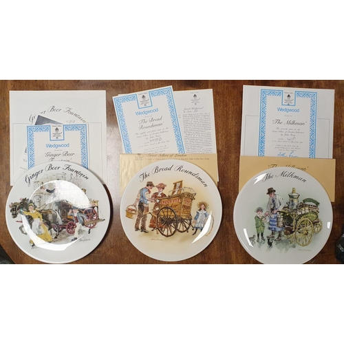 221a - Collection of Wedgwood Boxed Plates and Plaques inc Street Sellers of London, Anniversary Plates + a... 