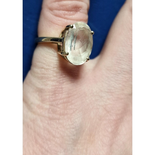 132 - 10ct Gold Large Stone Dress Ring, size J+0.5 & 3.15g