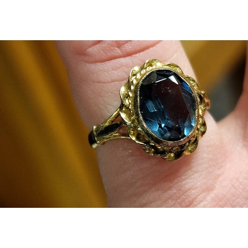 25 - 9ct Gold & Blue Topaz (Dark) Dress Ring, 2.8g & size M