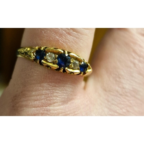 70 - Antique 18ct Gold, Sapphire & Diamond Ring - 2.3g and size L