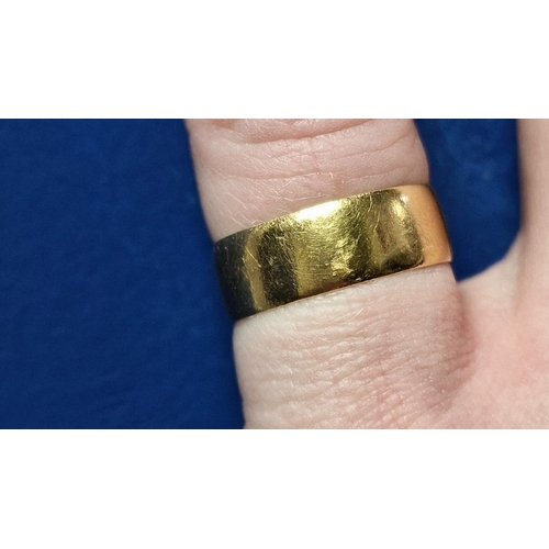 156 - 22ct Gold Wedding Band Ring, size M & 3.4g