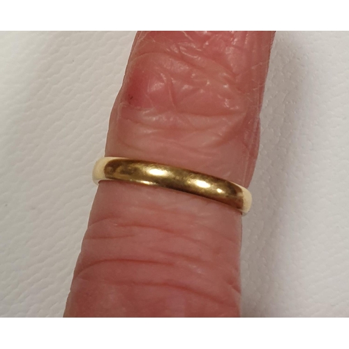 165 - 22ct Gold Wedding Band Ring, size K & 2.3g