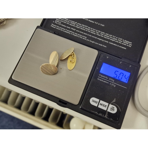 202 - Pair of 9ct Gold Cufflinks, 5.04g