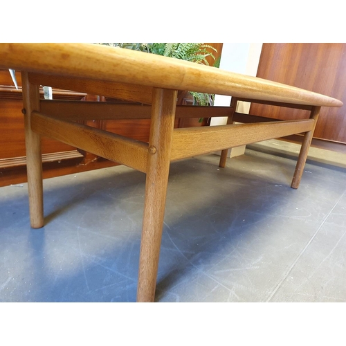 139 - G-Plan style Vintage Beech coffee table, Grete Jalk maker, measuring L165 x W80 x H46cm