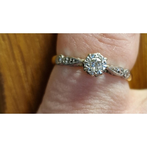 155 - 18ct Gold & Platinum Vintage Engagement Ring, size P & 2.1g