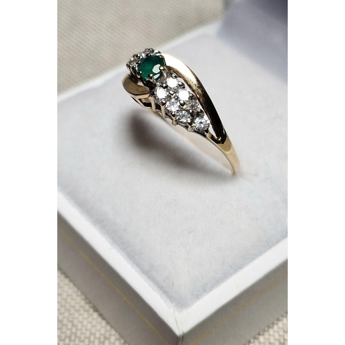 175 - Vintage 9ct Gold & Emerald Dress Ring, size M & 2g