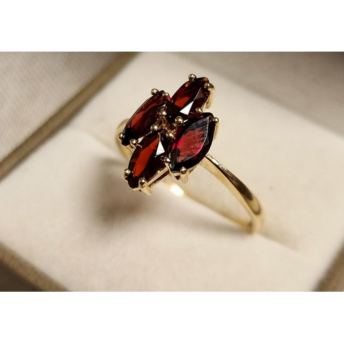 194 - 9ct Gold & Garnet Cluster Ring, size T+0.5 & 2.6g