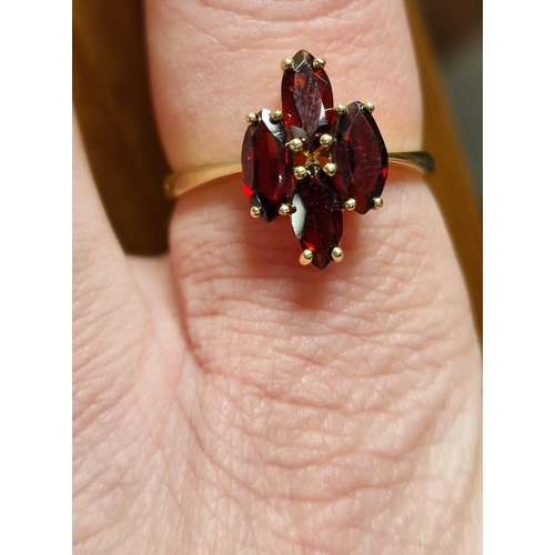 194 - 9ct Gold & Garnet Cluster Ring, size T+0.5 & 2.6g