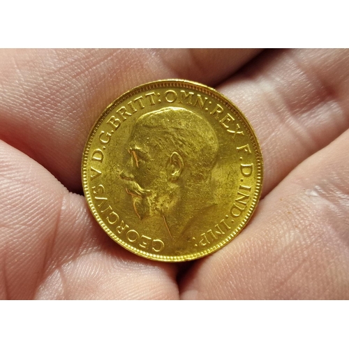 92a - Gold 22ct 1925 Full Sovereign Coin, 8.00g, unboxed