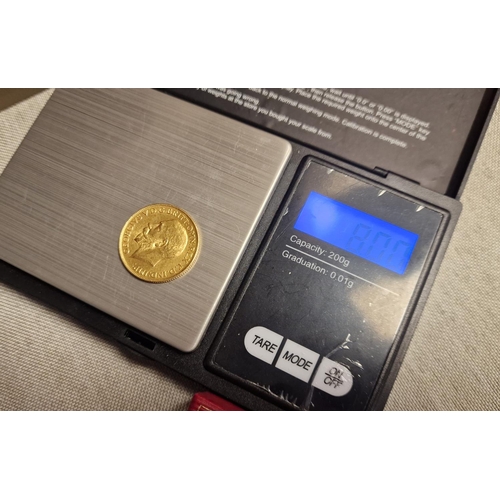 92b - Gold 22ct 1913 Full Sovereign Coin, 8.00g, unboxed