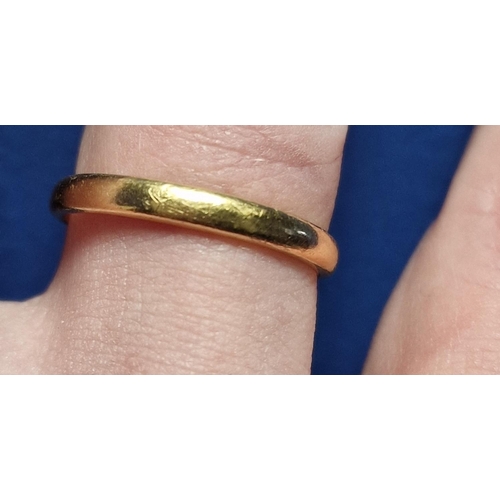 169d - 22ct Gold Wedding Band Ring, Size R & 3.55g