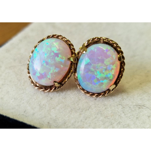 174d - 9ct Gold & Opal Pair of Stud Earrings, 2.9g