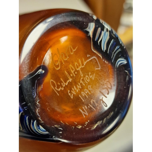 40 - Richard P Golding 'Okra Eventide' Signed 1998 Iridescent Glass Vase 22cm high