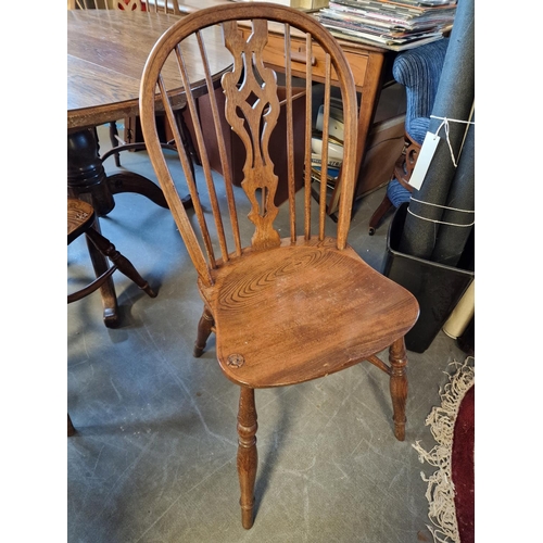 68o - Royal Oak (Grassington) Yorkshire Oak Rose Dining Table & Chairs - Table measures 122 diameter by 76... 