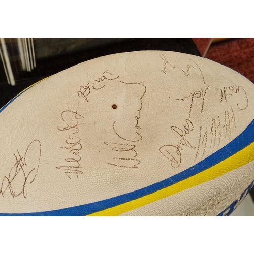 26b - Rugby Union 1997 England Fully Signed Ball + AH Daniels Australian Player Signed Card - Sportin Memo... 