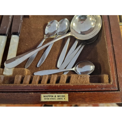 279a - Mappin & Webb Part Mother of Pearl Handled Cutlery Canteen - Very nice large Oak Box