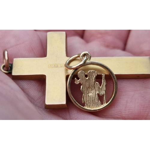 103 - 9ct Gold Crucifix Cross & Religious Pendant - combined weight 4.05g