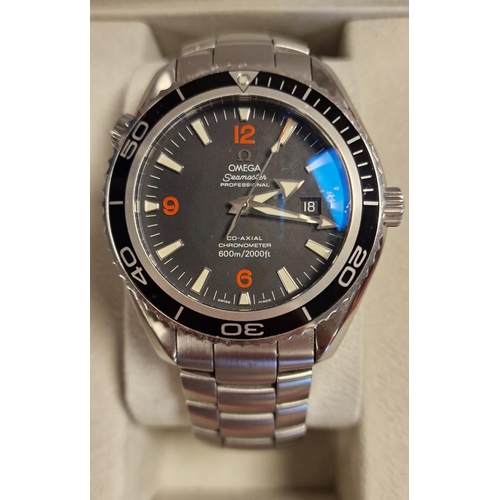 122c - Omega Seamaster Planet Ocean Professional Designer Wrist Watch w/box, case candy & in good working o... 