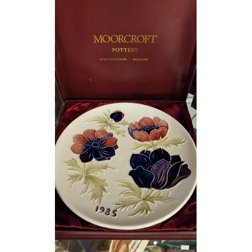 59j - Moorcroft Pair of Boxed Annual 1984 and 1985 Floral Year Plates - 22cm diameter