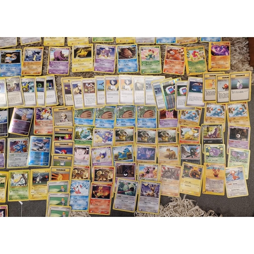 31d - Pokemon Cards Huge Collection inc numerous 1st Generation cards