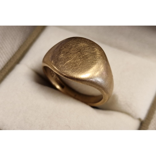 103 - 9ct Gold Signet Ring, size P & 9.85g