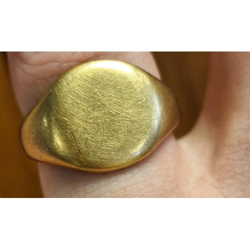 103 - 9ct Gold Signet Ring, size P & 9.85g