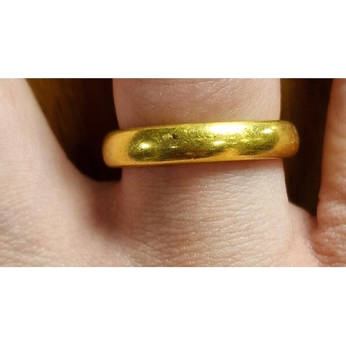 87 - 22ct Gold Weedding Band Ring, 9.6g & size O+0.5