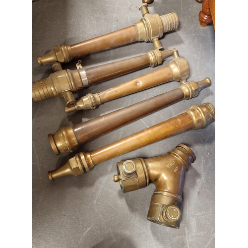 28g - Vintage Group of Pub Copper & Brass Heavyweight Pumps - minimum 30kg approx of weight