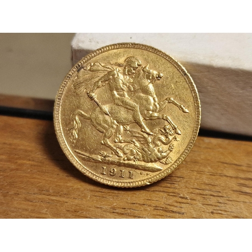 100 - 22ct Gold Sovereign Coin, 1911 - 8g