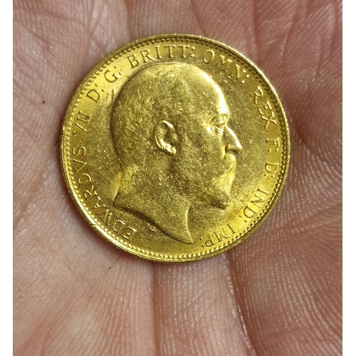 101 - 22ct Gold Sovereign Coin, 1902 - 8g