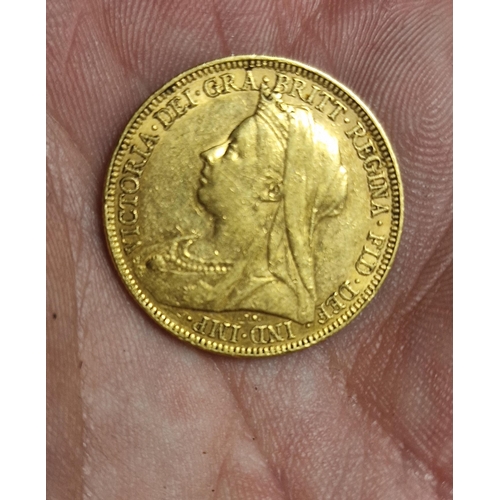 105 - 22ct Gold Sovereign Coin, 1894 Queen Victoria - 8g