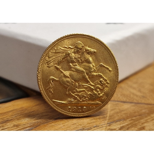 90 - 22ct Gold Sovereign Coin, 1913 - 8g