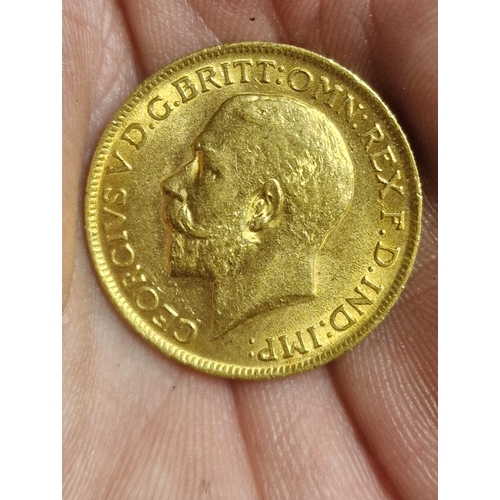 90 - 22ct Gold Sovereign Coin, 1913 - 8g