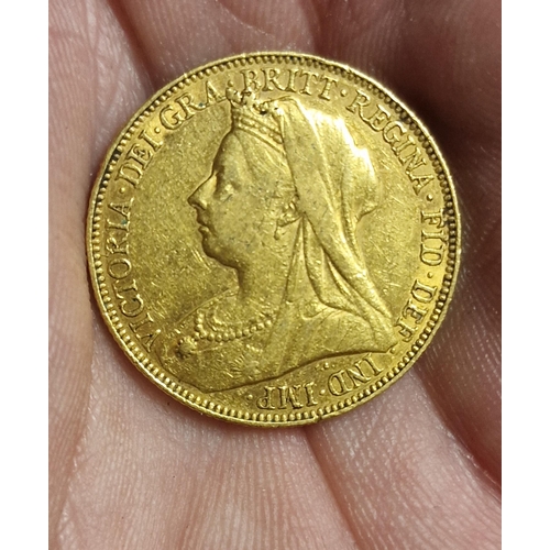 94 - 22ct Gold Sovereign Coin, 1898 Queen Victoria - 8g