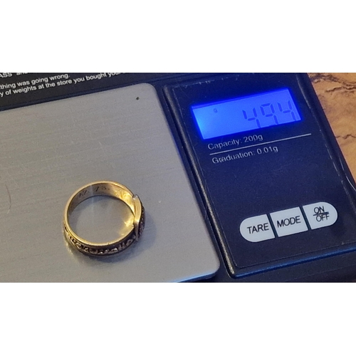 151 - 1820 Antique 18ct Gold (likely) Mourning Ring, size P & 4.95g