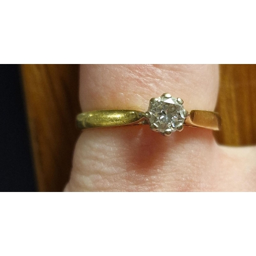 205 - 18ct Gold & Diamond Solitaire Engagement Ring, size L+0.5 & 2.6g