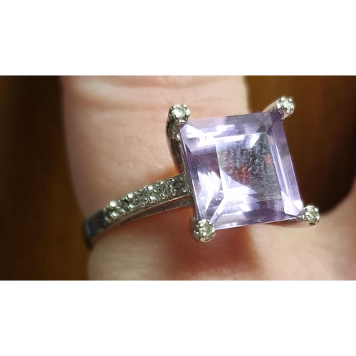 220 - 9ct White Gold & Amethyst Dress Ring, l+0.5 & 3.15g