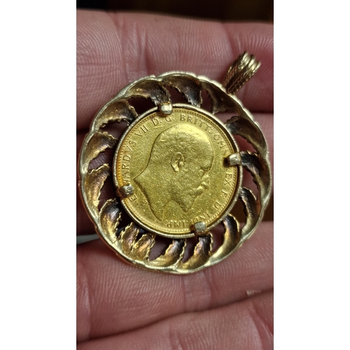 201 - 22ct 1908 Gold Half Sovereign Gold Pendant (9ct) - 14.92g