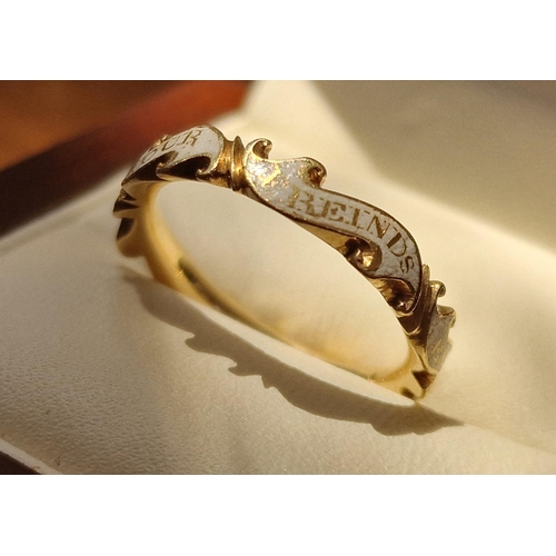 207 - Antique Gold Mourning Ring, size M+0.5 - marked 'Friends Remember' - likely High Gold Content - 4.5g