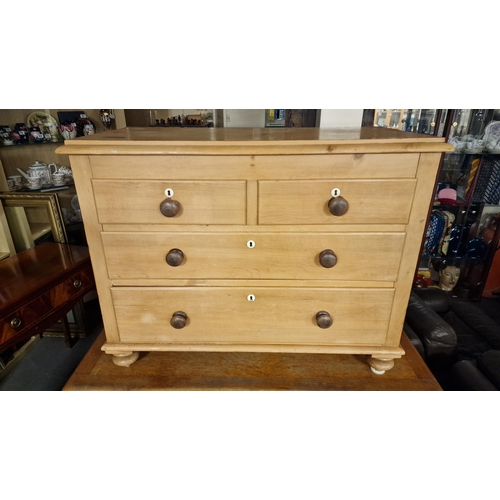 119l - Antique Pine Chest of Drawers