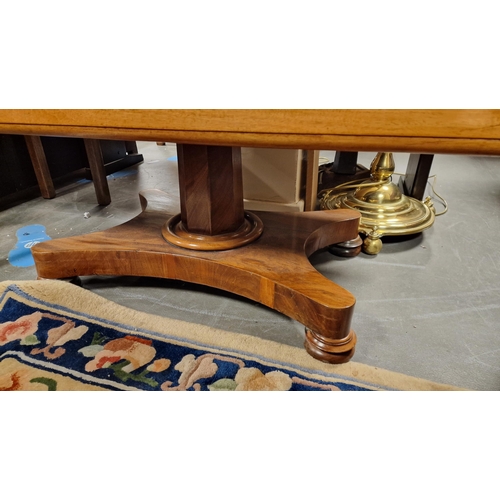 119m - 1930's Drop Leaf Table - in good order