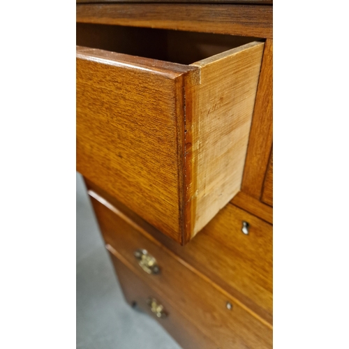 119n - Vintage Chest of Drawers