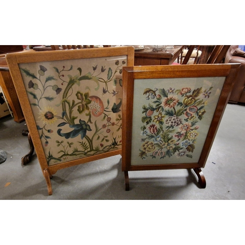 119q - Vintage Pair of Oak Fireguards Firescreens