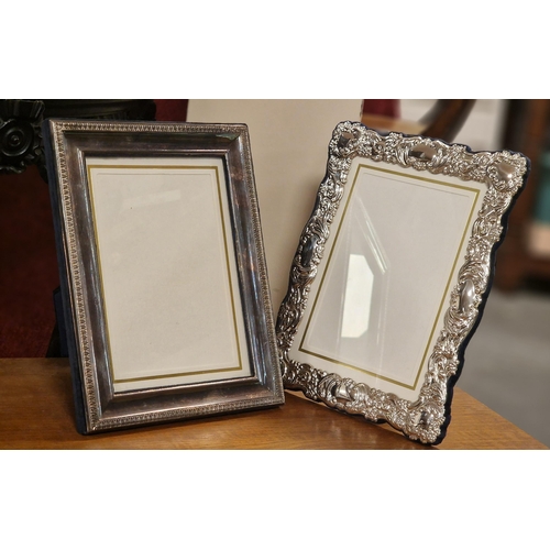 16a - Silver Sterling Hallmarked Pair of Picture Frames - 1.03kg combined