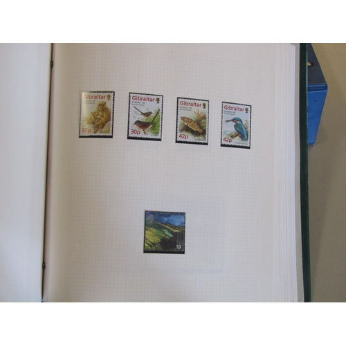 16 - EUROPA - 1995-2002 Unmounted mint collection of sets and miniature sheets from European and worldwid... 