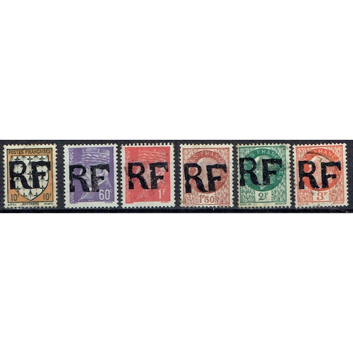 146 - FRANCE - 1939-45 Liberation overprints: Curzay, large RF overprint on six different values, gum vari... 