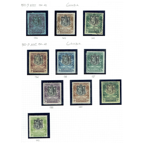 169 - GAMBIA - 1912-1935 Collection neatly arranged on leaves including 1912-22 set of 17 to 5s mint (Cat ... 