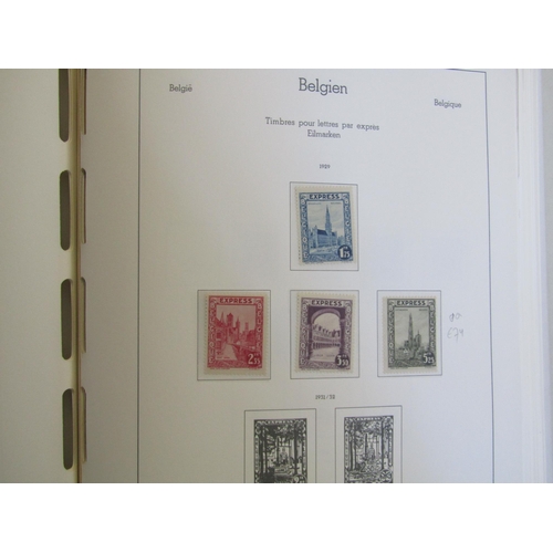 77 - BELGIUM - 1927-1939 Unmounted mint collection in Lighthouse hingeless printed album, with plenty of ... 